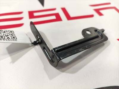 103688500E кронштейн Tesla Model X 2017 1036885-00-E,1058358-03-C,1072447-82-A