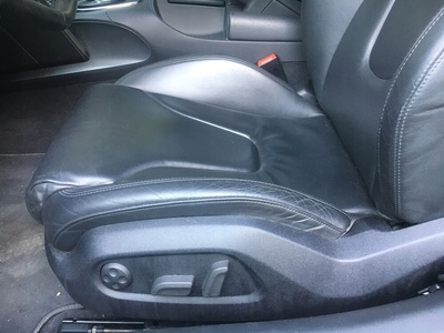 8Z01XM1XN1 audi r8 кресло кресла 2009 как новые