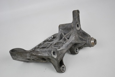 059903143AJ лапа генератора audi a4 a5 a6 3.0 tdi