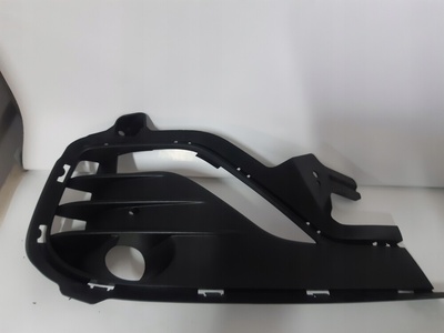 86564G4AE0 hyundai i30 iii фастбэк решётка бампера правый