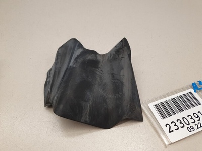 8P4837158A Уплотнитель двери передней правой Audi A3 8P 2003-2013