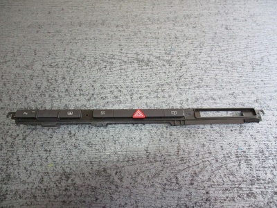 Переключатель панель аварийных audi a8 4e1927137em