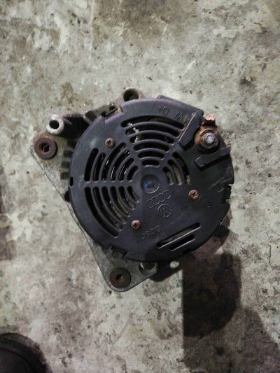 037903025c Генератор Volkswagen Golf 4(1997-2004) 2002
