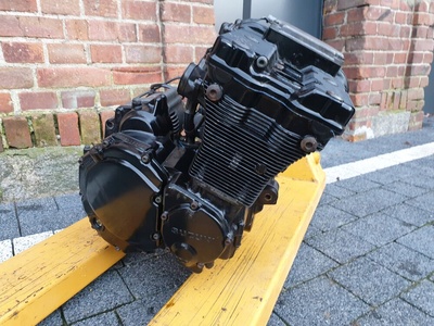 SilnikGSXF750 suzuki gsx 750 f gsxf 750 двигатель в сборе r712