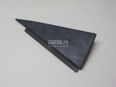 33385326801C Накладка двери задней правой VAG Passat [B3] (1988 - 1993)