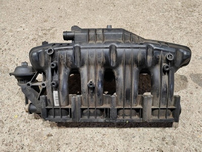 06H198211A впускной коллектор Audi A4 B8/8K 2008