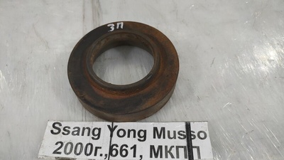 4519105010 Опора пружины Ssang Yong Musso 2000