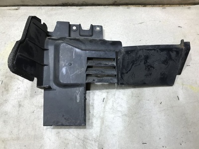 62822BR32A Дефлектор радиатора пр. nissan Qashqai