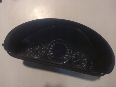 A2095403511 спидометр мерседес clk c209 w209 cdi eu европа