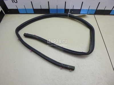 BBM456760 Уплотнитель капота Mazda Mazda 3 (BL) (2009 - 2013)