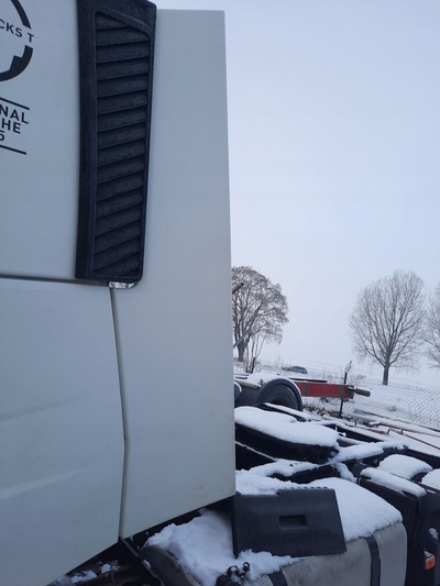 82282029 спойлер обтекатель аэродинамический кабины renault range гамма т