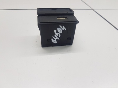 3784100AKQ00A Разъем USB Haval F7 2019-