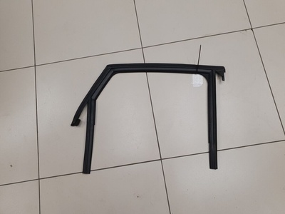 8X4839440C Уплотнитель стекла двери задний правый Audi A1 8X 2010-2018