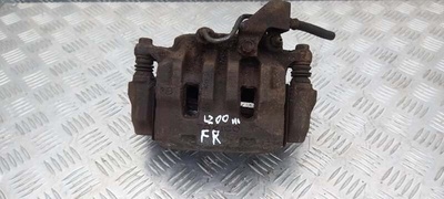 MR977363 Суппорт передний правый Mitsubishi L200 (1996-2006) 2004