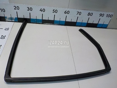 1229755 Уплотнитель стекла двери Ford Focus I (1998 - 2005)