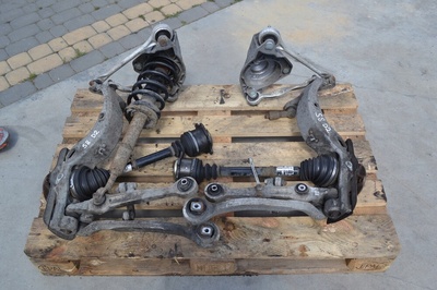 4D0407257M audi a8 d2 99 - 02 направляющие переднего alu s8 4.2 v8 лев