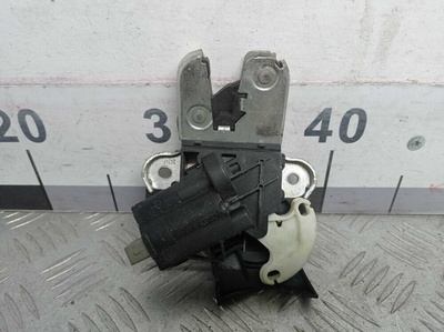 4F5827505 Замок багажника Audi A8 D3 (4E2) 2002 - 2005 2004 ,