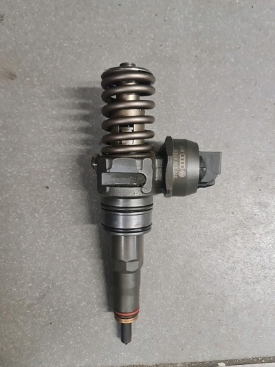 Форсунки насос volkswagen t5 bnz 130km 070130073r