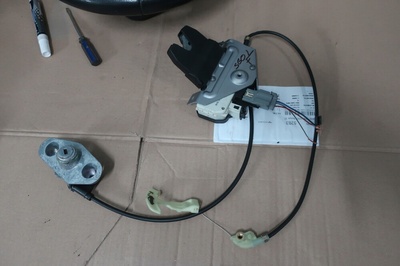 31253052 volvo s60 i рестайлинг замок люка tylnej задняя 05 - 09r