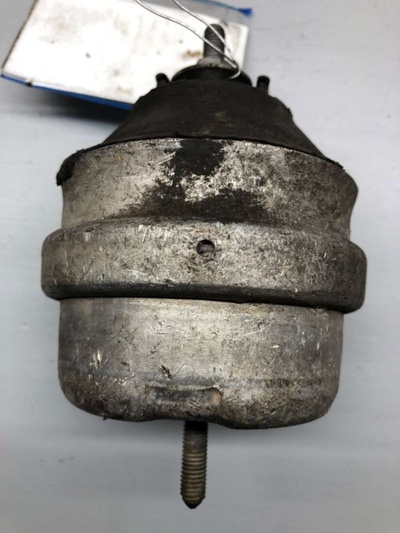 8D0199379H Подушка крепления двигателя Audi A6 C5 (S6,RS6) 1997 , 8D0199379E, 8D0199382J