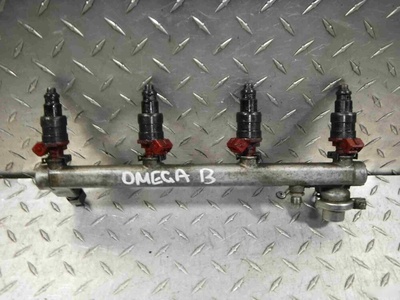 90411551 Рейка топливная (рампа) Opel Omega B (1994—1999)