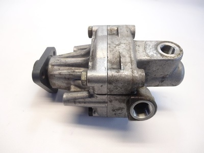 4D0145155K audi a6 a8 d2 94 - 02r насос гур
