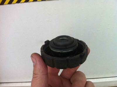 A2105010315 Пробка расширительного бачка Mercedes S W220 1999 ,220,A2105010515,A2105010715,A2105010615,A0005018215
