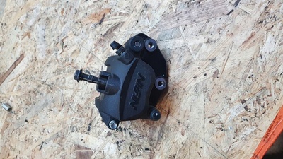 Zacisk PP суппорт правая передняя kawasaki ninja с 650 2020 - 2022