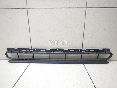 8W08076839B9 Решетка в бампер VAG A4 [B9] 2015