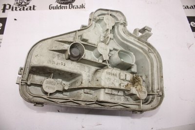 8P0945257A audi a3 8p 3d вставка лампы tylnej левый