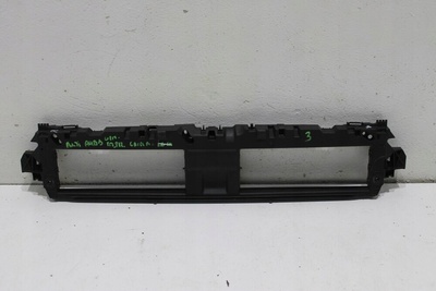 8W0807771 audi a4 b9 усиление бампера передняя решетки