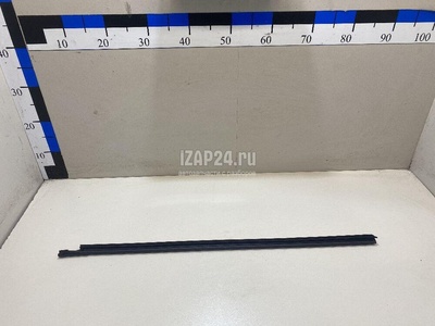 82240L2000 Уплотнитель (внутри) Hyundai-Kia K5 2020
