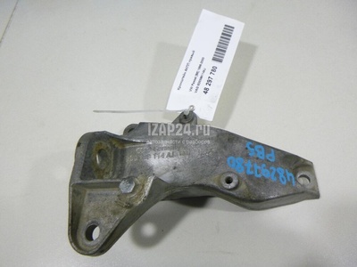 8D0399114AJ Кронштейн АКПП правый VAG A4 [B5] (1994 - 2001)