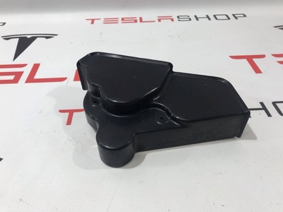 112013600A Накладка привода двери зад. лев. Tesla Model X 2017 1120136-00-A
