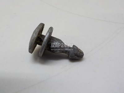 657731F100 Крепеж (клоп) Nissan Primera P12E (2002 - 2007)