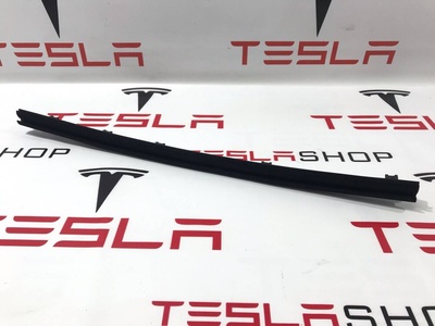 103840700A Уплотнитель стекла внутренний двери задний левый Tesla Model S 2015 1038407-00-A,6009601-00-C