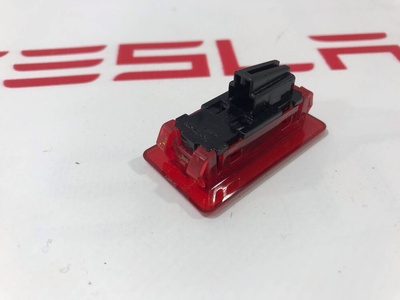 100715270E Подсветка салона Tesla Model S 2015 1007152-70-E