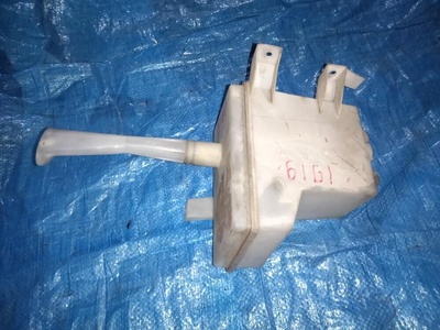 289104N000 бачок омывателя NISSAN PRIMERA TP12