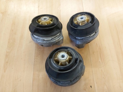 4D0199381AB подушка двигателя audi a8 d2 оч. ! !
