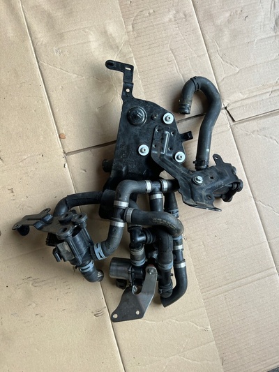 4M0265335F audi q7 4m weże , pompki webasto