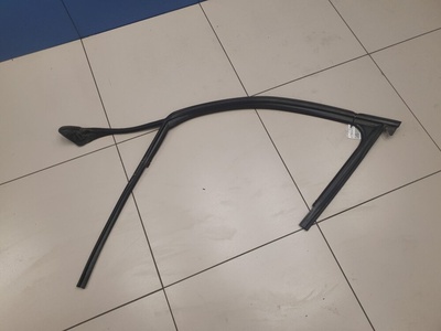 4G0837439G Уплотнитель стекла передней левой двери Audi A6 S6 C7 2011-2018