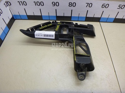 8200146041 Направляющая заднего бампера левая Renault Megane II (2003 - 2009)