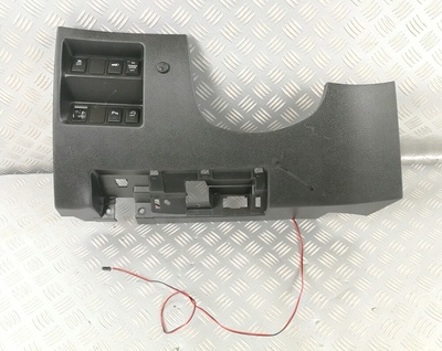 681064CC0A крышка консоль нижняя nissan x - trail t32