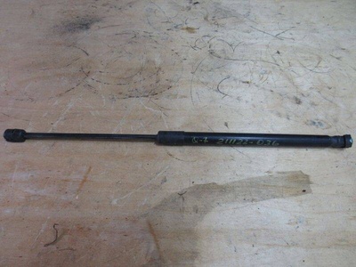 4L0823359 Амортизатор капота Audi Q7 4L 2010