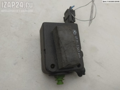 1387610 Активатор (привод) замка лючка бака BMW 3 E36 (1991-2000) 1998 , 6711