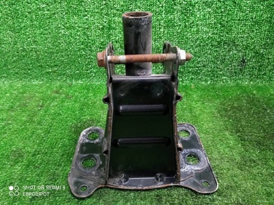 8P0807134A кронштейн усилителя переднего бампера Audi A3 (8P1) 2003-2013
