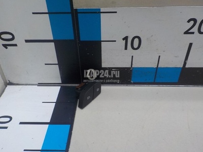 8X29621085PR Кнопка центрального замка VAG A1 (8X) (2010 - 2018)