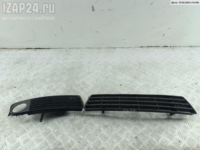 4B0807683F Решетка (заглушка) в бампер Перед. Audi A6 C5 (1997-2005) 2001