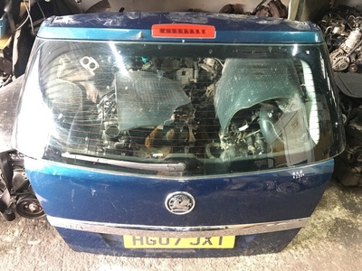 93185788 Крышка багажника (дверь 3-5) Opel Zafira 2 (B) 2007 ,13128773