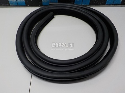 LR034097 Уплотнитель двери Land Rover Range Rover IV 2013